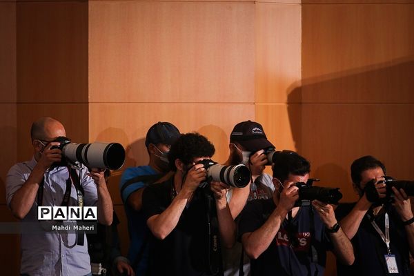 نشست خبری رئیس جمهور منتخب