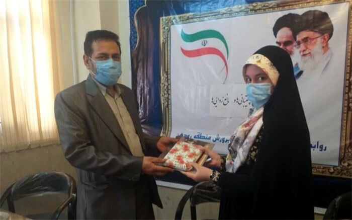 تجلیل از خبرنگار پانا آموزش و پرورش رودهن