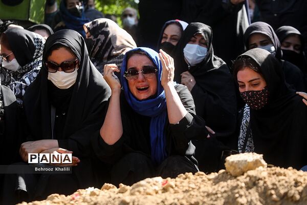 مراسم تشییع پیکر خبرنگاران فقید ایسنا و ایرنا