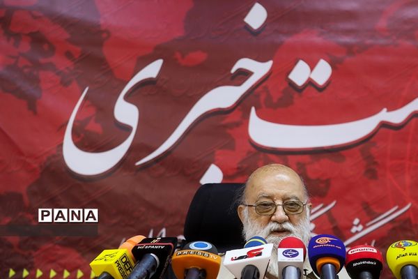 نشست خبری مهدی چمران