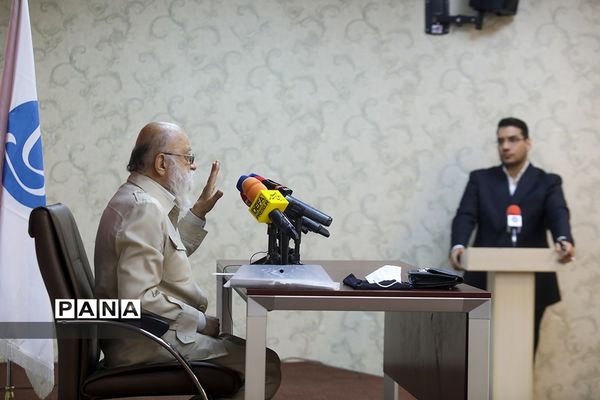 نشست خبری مهدی چمران