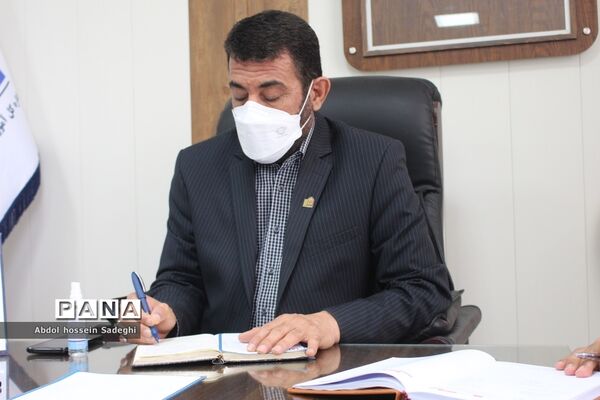 نشست هیات رئیسه مجلس دانش‌آموزی استان بوشهر