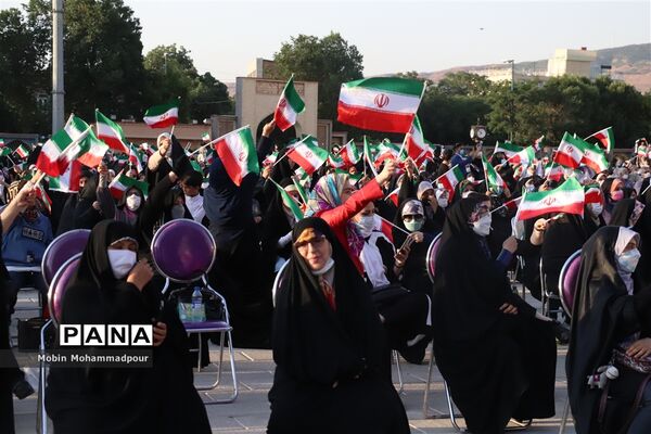 جشن میلاد امام رضا (ع) و پیروزی ملت بزرگ ایران در تبریز