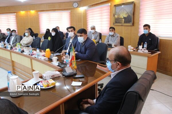 جلسه هم اندیشی روسای ستادهای حامی آیت الله رئیسی در استان بوشهر