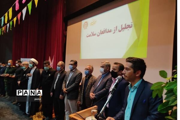حضور خادمان و حاملان پرچم متبرک امام رضا(ع) در شهرستان میانه