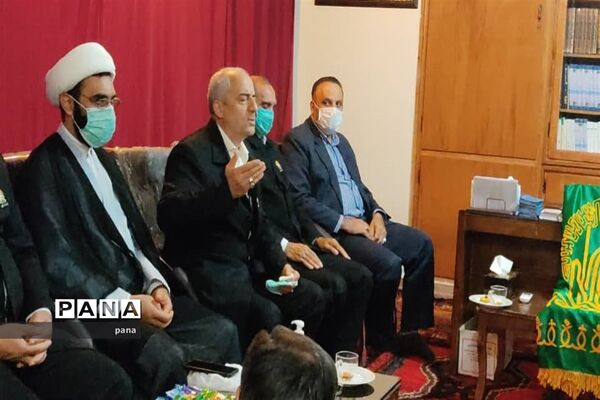 حضور خادمان و حاملان پرچم متبرک امام رضا(ع) در شهرستان میانه