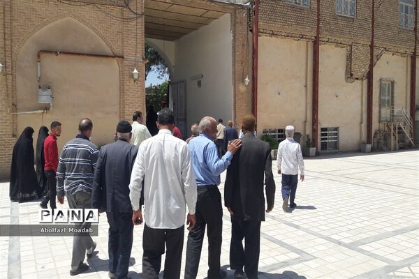 تقدیر از فعالان بسیجی و مسجدی در نماز جمعه  خلیل آباد