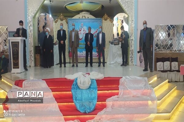 همایش تجلیل از دانش‌آموزان دختر و پسر برتر جشنواره‌های دانش‌آموزی مسابقات قرآن عترت نماز و پیشتازان فعال