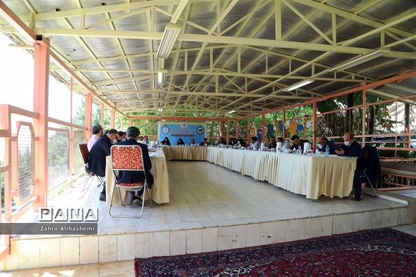 نشست معاون پرورشی و فرهنگی شهر تهران با معاونان پرورشی و تربیت بدنی مناطق