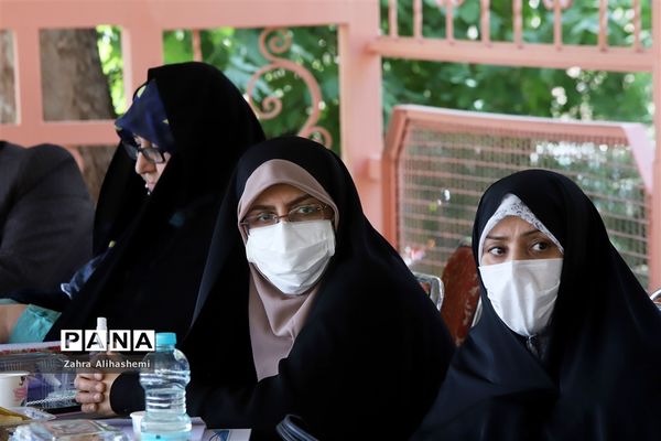 نشست معاون پرورشی و فرهنگی شهر تهران با معاونان پرورشی و تربیت بدنی مناطق