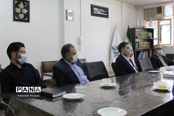 بازدید مدیرکل نوسازی استان زنجان از سازمان دانش‌آموزی