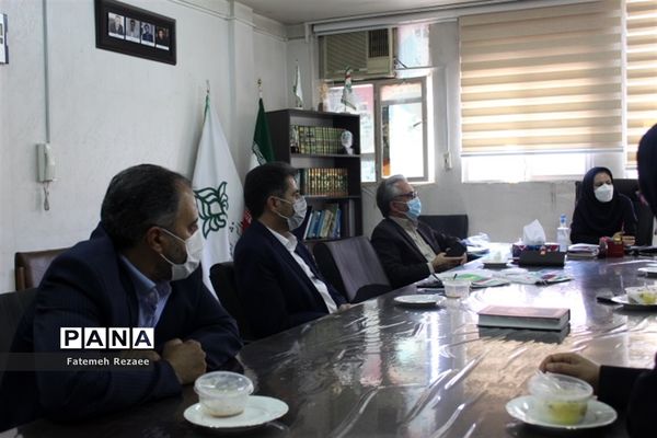 بازدید مدیرکل نوسازی استان زنجان از سازمان دانش‌آموزی