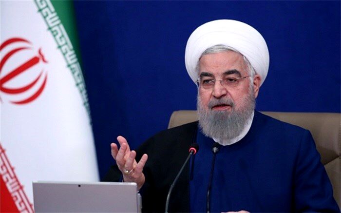 دعوت روحانی از پژوهشگران برای بازگوکردن واقعیت‌های تحریم