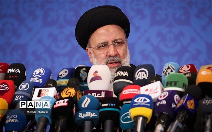 رییسی: هرگز اجازه ندادیم مبارزه با فساد سرد شود