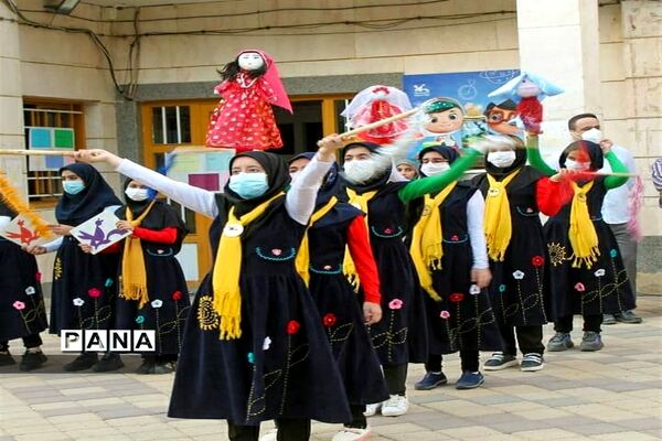 اجرای آیین باران خواهی یا چمچه خاتون در کانون پرورشی فکری کودکان استان