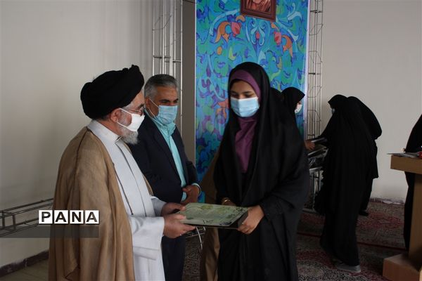 تقدیر ازبرگزیدگان مسابقه عطر انتظار ابرکوه