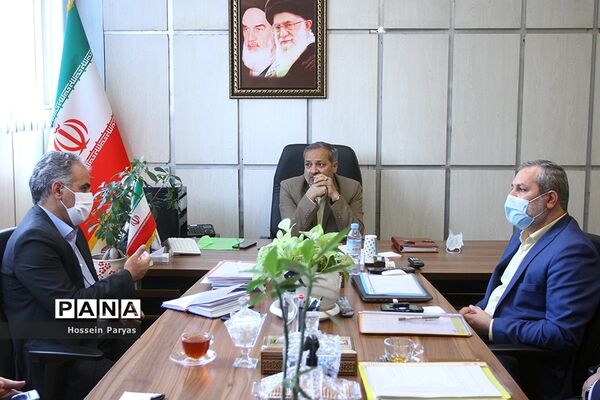 دیدار رئیس سازمان دانش‌آموزی با رئیس مرکز برنامه ریزی منابع انسانی و امور اداری وزارت آموزش و پرورش