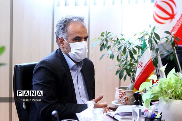 دیدار رئیس سازمان دانش‌آموزی با رئیس مرکز برنامه ریزی منابع انسانی و امور اداری وزارت آموزش و پرورش