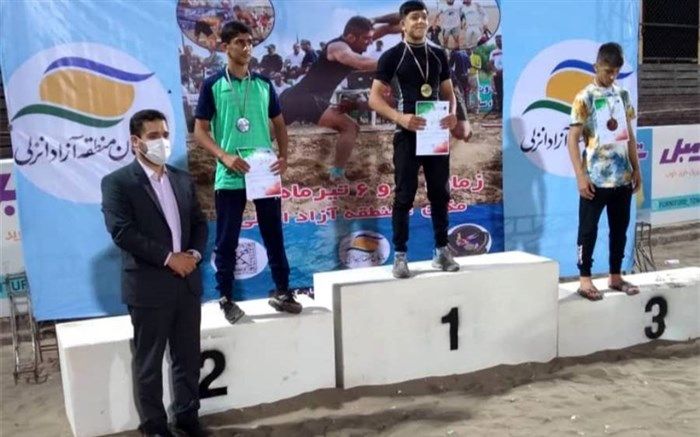 کسب مدال نقره کشتی‌گیر محمودآبادی در مسابقات کشتی ساحلی قهرمانی کشور