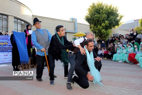 نخستین جشنواره سراسری نمایش کودک باغچه بان در مرند