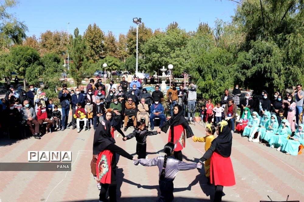 نخستین جشنواره سراسری نمایش کودک باغچه بان در مرند