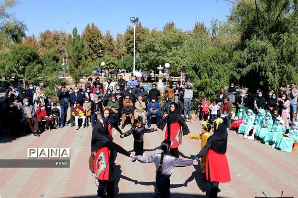 نخستین جشنواره سراسری نمایش کودک باغچه بان در مرند
