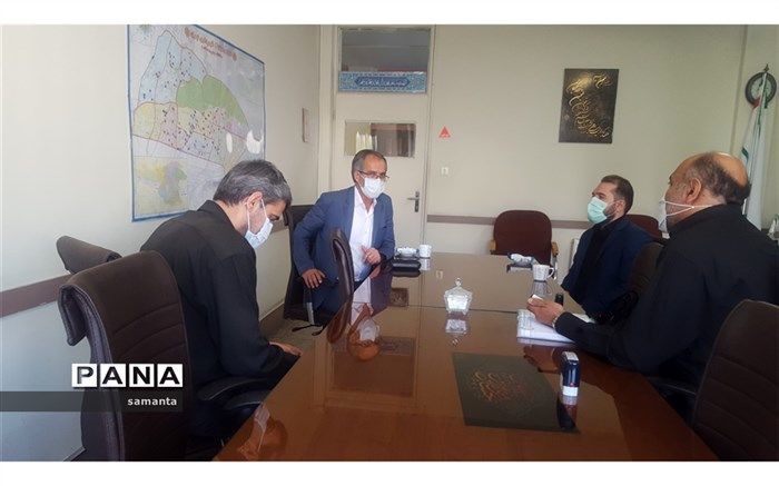 برگزاری جلسه آمادگی واکسیناسیون دانش‌آموزان با هدف معرفی مراکز در مدارس  منطقه ۴