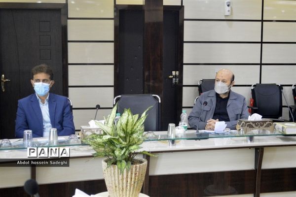 جلسه شورای انجمن و اولیا و مربیان آموزش و پرورش  استان بوشهر