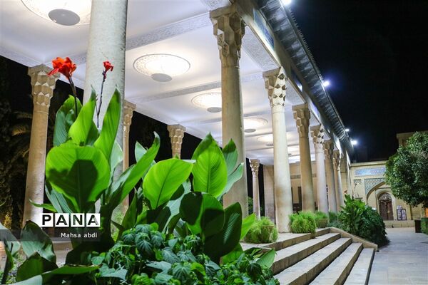آرامگاه شاعر اهل راز حافظ شیرازی
