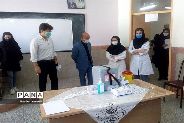 آغاز طرح واکسیناسیون خانواده محور دانش‌آموزان درواحدهای آموزشی اسلامشهر