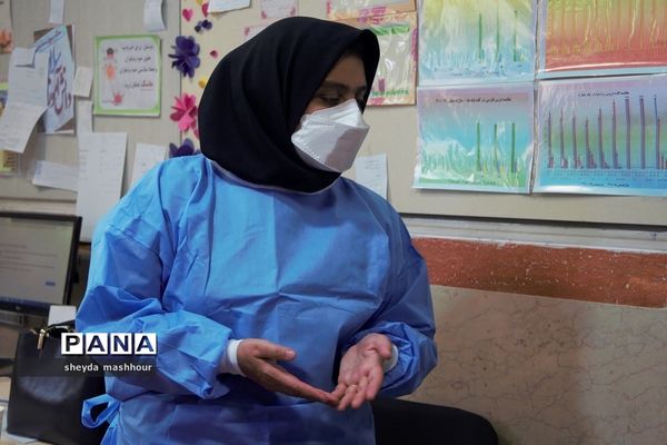 واکسیناسیون دانش‌آموزان مدارس ناحیه یک ری