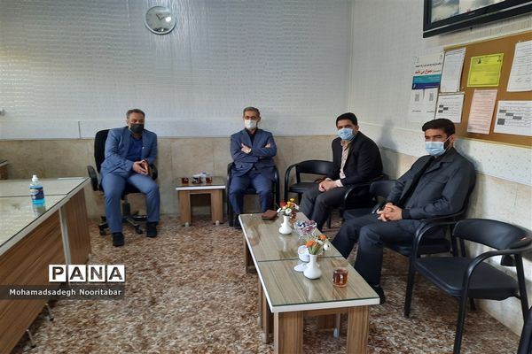 اجرای طرح واکسیناسیون دانش‌آموزی در ۵ حوزه منطقه ۱۵