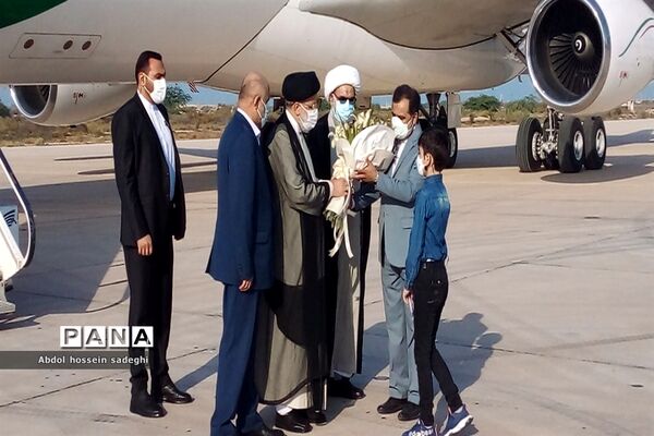 سفر رییس جمهوری به استان بوشهر و استقبال مردم در فرودگاه بوشهر
