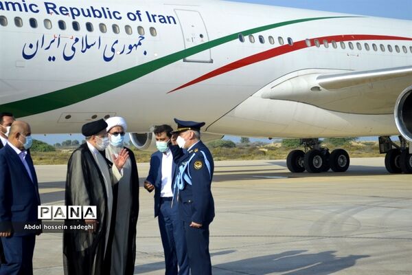 سفر رییس جمهوری به استان بوشهر و استقبال مردم در فرودگاه بوشهر