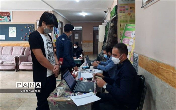 دانش‌آموزان از ماندن درخانه خسته شدند