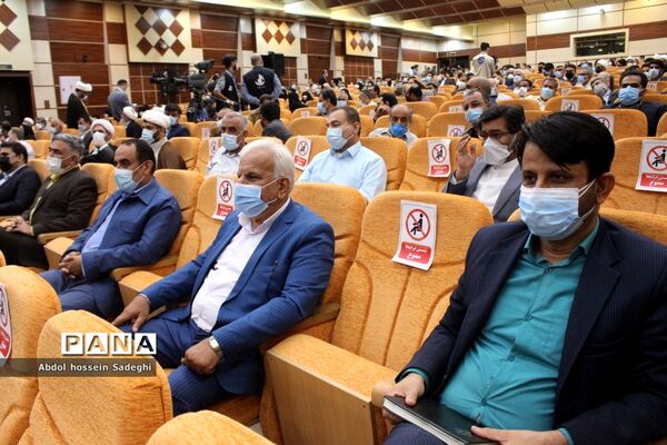 دیدار رئیس جمهوری با نخبگان ، علما ، خانواده شهدا ، ایثارگران و جمعی از اقشار مختلف مردم استان بوشهر