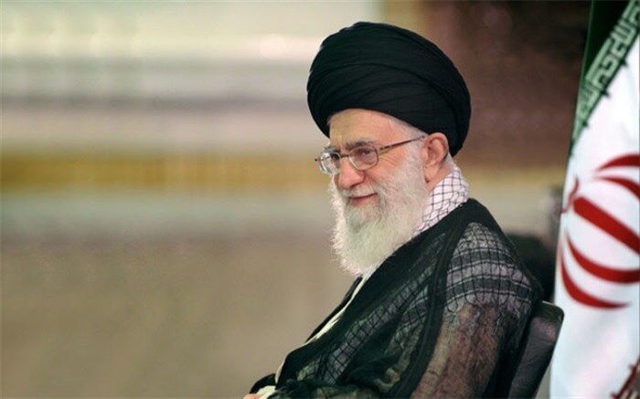 قدر نیروی انتظامی را در چشم مردم ارتقاء دهید