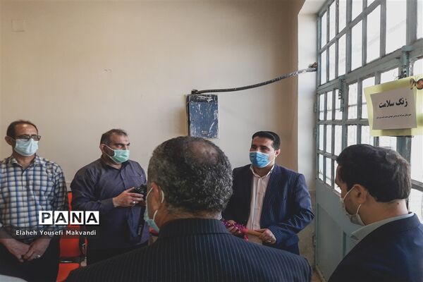 واکسیناسیون دانش‌‍آموزان در شهرستان امیدیه