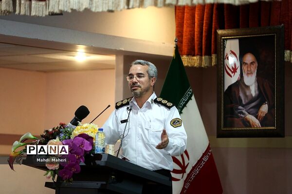 همایش تجلیل از نمونه های ترافیکی