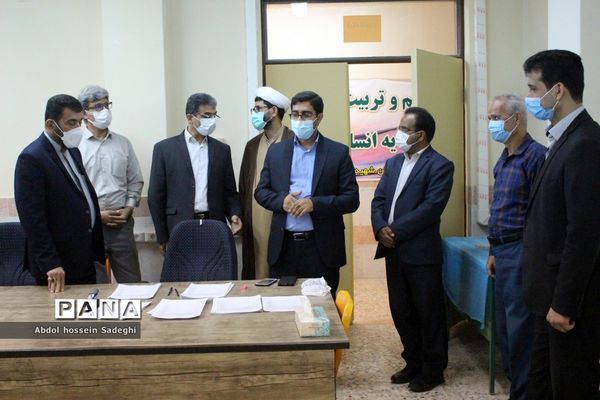 بازدید معاون پرورشی بوشهر  از آثار ارسالی اولین جشنواره مفلحون