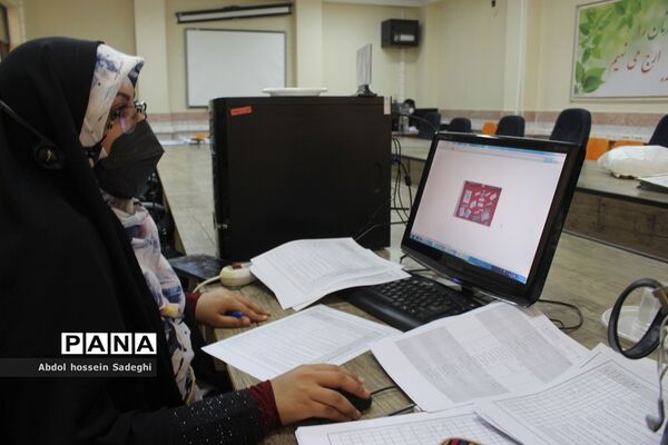 بازدید معاون پرورشی بوشهر  از آثار ارسالی اولین جشنواره مفلحون