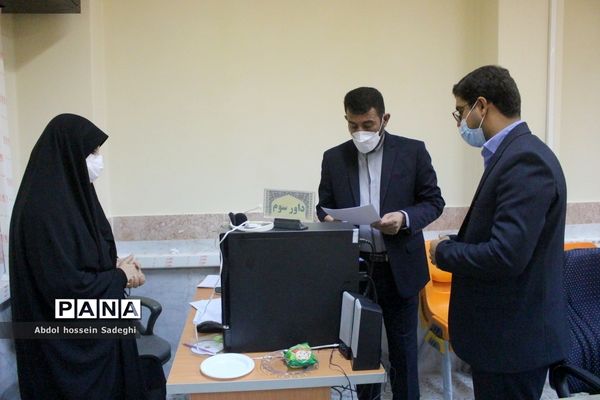 بازدید معاون پرورشی بوشهر  از آثار ارسالی اولین جشنواره مفلحون