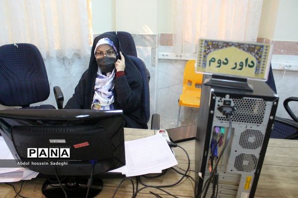 بازدید معاون پرورشی بوشهر  از آثار ارسالی اولین جشنواره مفلحون