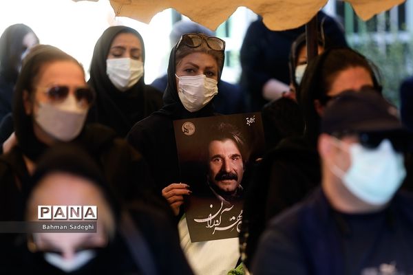 تشییع و خاکسپاری پیکر عزت الله مهرآوران