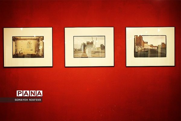 نمایشگاه عکس‌های مستند «خـاوران‌نـامه» تصویری از فرهنگی پوسیده