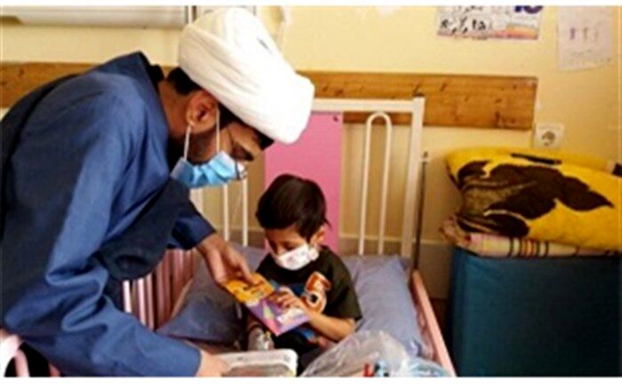 طلاب جهادی فعال در عرصه مبارزه با کرونا تجلیل شدند