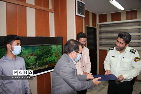 دیدار با سرپرست کلانتری کیانشهر منطقه ۱۵ به مناسبت هفته نیروی انتظامی