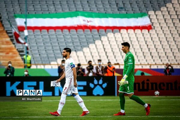 دیدار تیم‌های فوتبال ایران و کره جنوبی