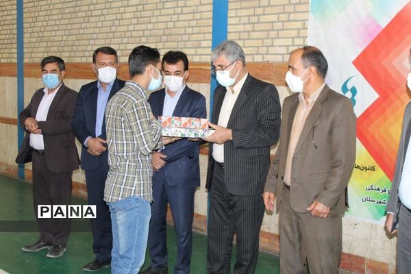 افتتاحیه جشنواره فرهنگی هنری «فردا»در  دبیرستان طالقانی یاسوج