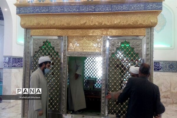 آیین معنوی غبارروبی  و عطر افشانی امامزاده سید محمد(ع) کاشمر